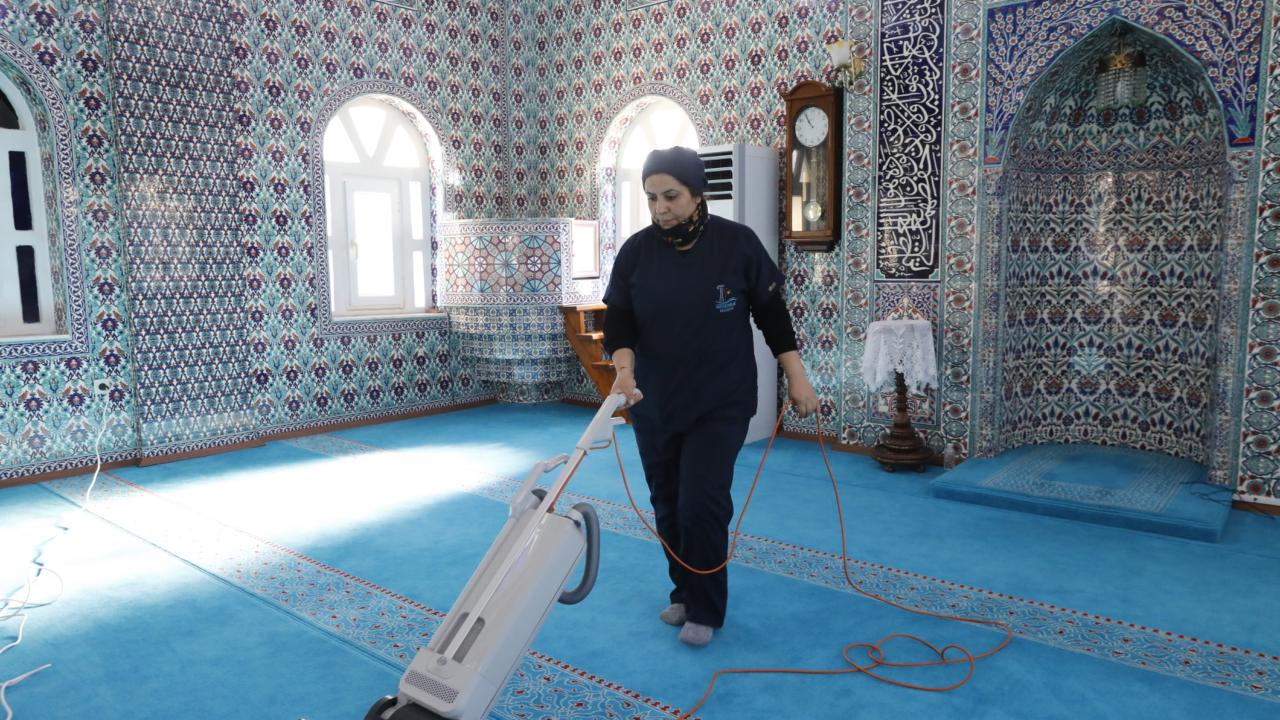 Ramazan öncesi ibadethanelerde kapsamlı temizlik seferberliği