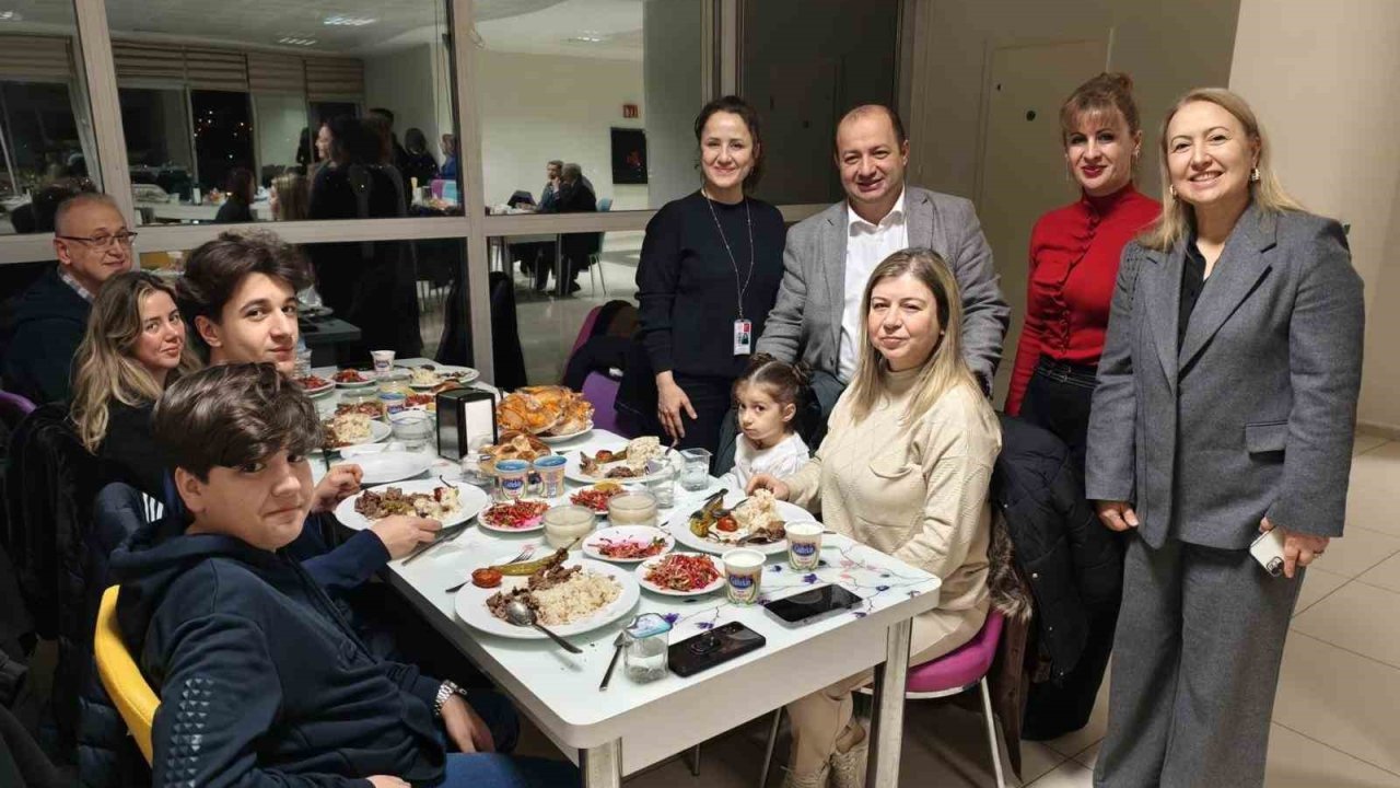 Sağlık camiası iftarda buluştu