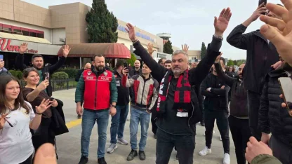 Samsunspor taraftarlarından Thomas Reis’e duygusal veda