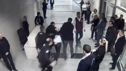 Savcı, Bölge Adliye Mahkemesi’nde kadın hakimi vurmuştu; olayın ardından yaşananlar kamerada