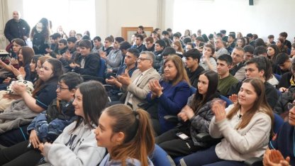 Sinop’ta öğrencilerden nefes kesen münazara