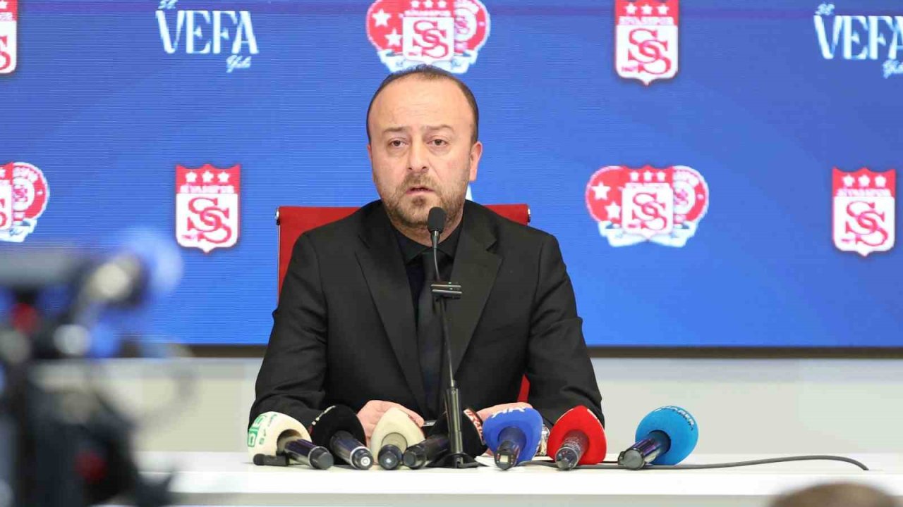 Sivasspor Kulübü Başkanı Özçoban: "Kalan 33 puana talibiz"
