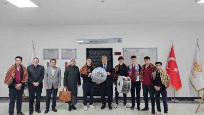 Sünnetci’ye öğrencilerden Ramazan ziyareti