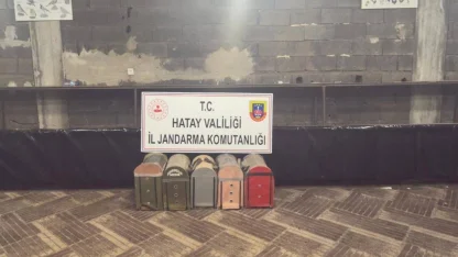 Süs Kanatlı Sokak Hayvanları Koruma Derneği’nde horoz dövüştürerek kumar oynayan 76 kişiye ceza yağdı