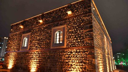 Tarihi Tasmakıran Camii’nde restorasyon sonrası ilk teravih heyecanı