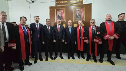 TBMM Başkanvekili Bekir Bozdağ: "1982 Anayasası artık Türkiye’yi taşıyamıyor"