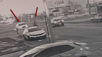 Tekirdağ’da otomobille çarpışan bisikletlinin yaralandığı feci kaza kamerada