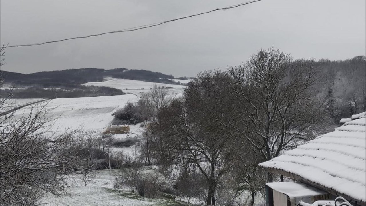 Tekirdağ’da yüksek kesimlerde kar etkili oluyor