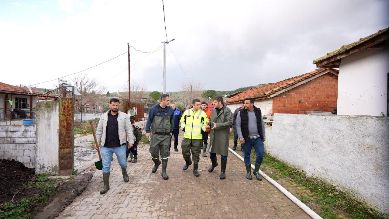 Torbalı Belediyesi'nden Yağmur Mesaisi: Sorunlar Anında Çözüldü!