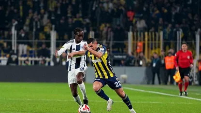 Trendyol Süper Lig: Fenerbahçe: 0 - Kasımpaşa: 0 (Maç devam ediyor)