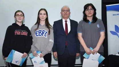 Türk Destanları Balıkesir’de sahnede buluştu