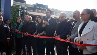 Tuzla’da Mercan Sanat Merkezi açıldı
