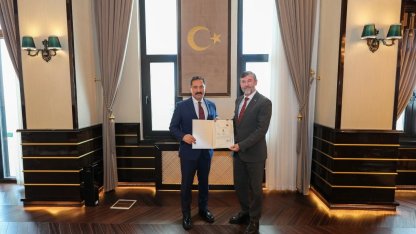 Vali Masatlı, Müftü Topçu’ya başarı belgesi verdi