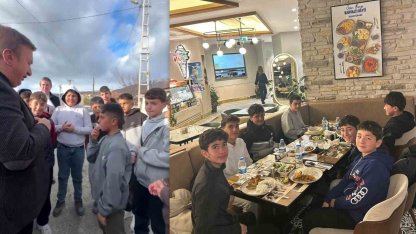 Vali, sokakta top oynayan çocukları iftara davet etti