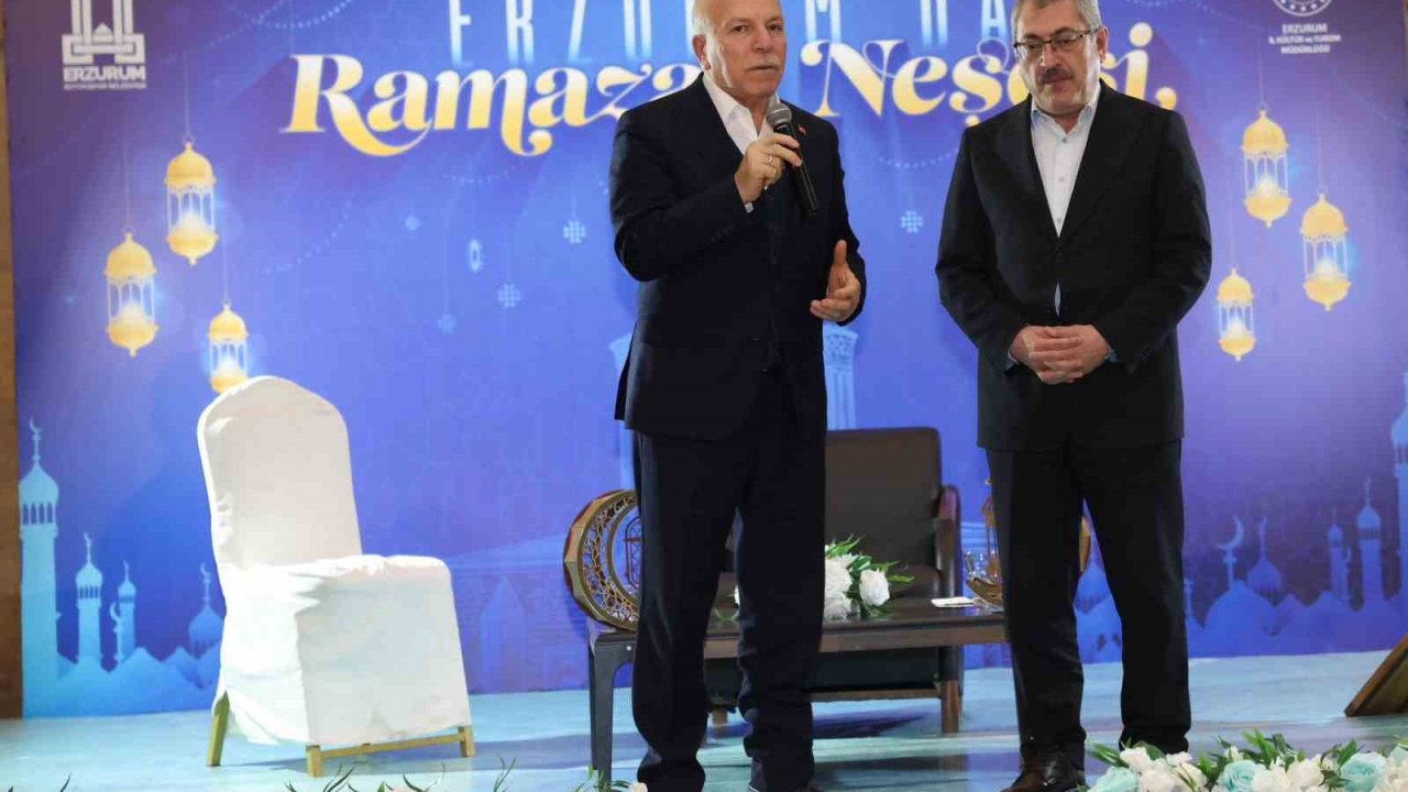 Yakutiye Medresesi’nde manevi buluşma: "Ramazan Neşesi" ilgi odağı