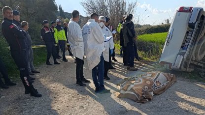 Yaşlı adam tarla komşusunu ezerek öldürdü