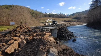 Yedigöller grup yolunda kutu menfezler yerleştiriliyor