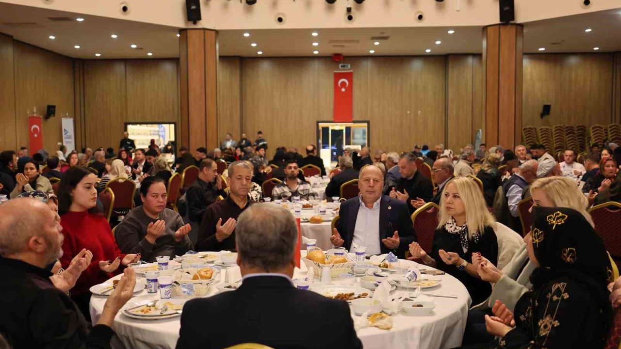 Yüreğir Belediyesi’nden şehit yakınları ve gazilere vefa iftarı