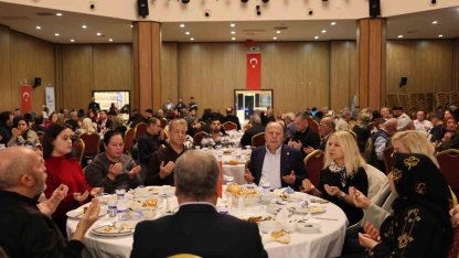 Yüreğir Belediyesi’nden şehit yakınları ve gazilere vefa iftarı