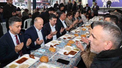 Yüreğir Belediyesi’nden Serinevler’de birlik ve beraberlik iftarı
