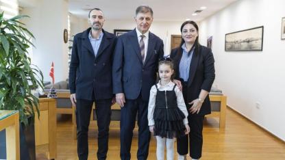 4 yaşından beri İstiklal Marşı’nı ezbere okuyor