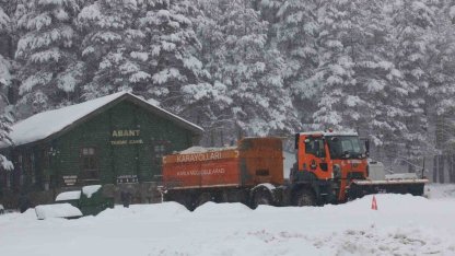 Abant Gölü Milli Parkı beyaza büründü