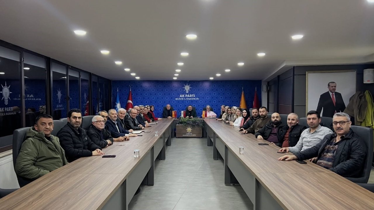 AK Parti Bilecik’te Haftalık İl Yönetim Kurulu Toplantısı gerçekleştirildi