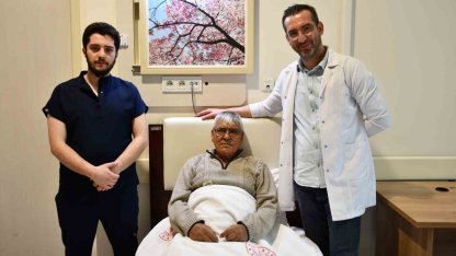 Alanya’da ULAR ameliyatıyla zorlu tümörde bağırsak devamlılığı korundu