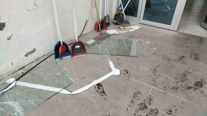 Amatör lig maçında olay çıktı: Musluklar söküldü, camlar kırıldı