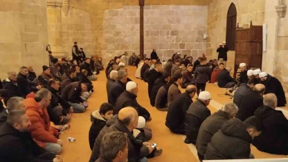 Anadolu’nun "El Hamrası" Kadir Gecesi’nde doldu taştı