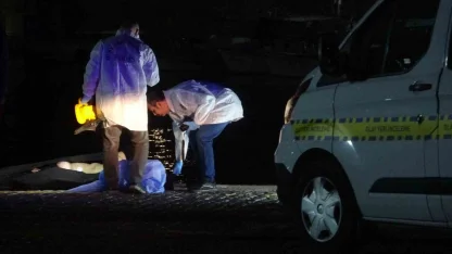 Antalya’da 30 metrelik falezlerden düşerek ölen müzisyenin son türküsü yürekleri yaktı