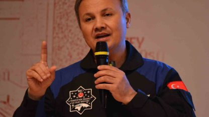 Astronot Alper Gezeravcı, üniversite öğrencileriyle buluştu