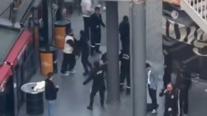 AVM’de iki grup arasında kavga: Güvenlik müdahale etti