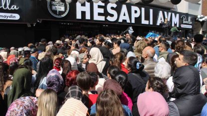 Aydın’da ’indirimli eşya’ izdihamı: Ezilen ve bayılan vatandaşlar hastaneye kaldırıldı