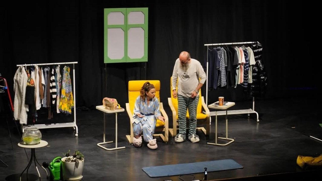 Ayvalık’ta "Hangisi Gerçek?" oyunu büyük ilgi gördü