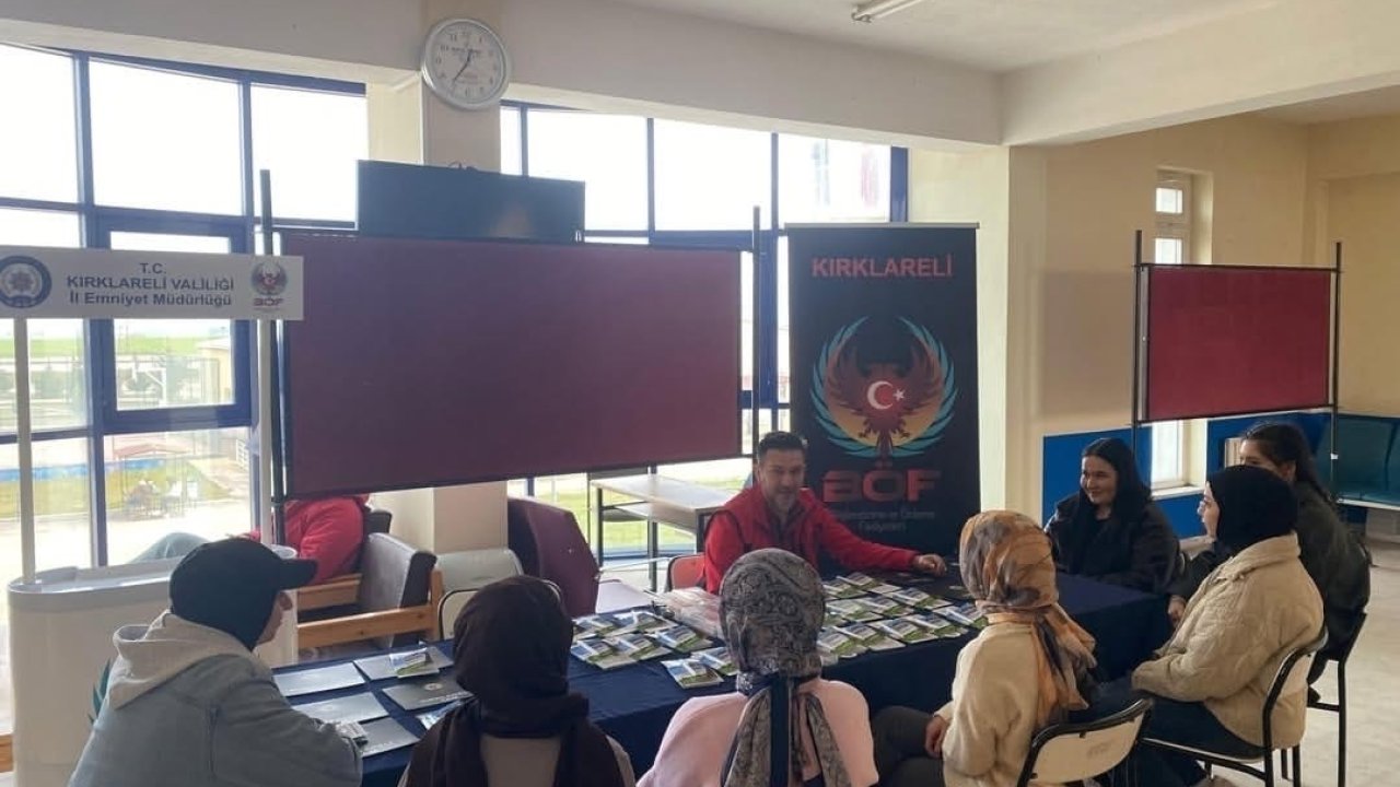 Babaeski’de üniversite öğrencilerine terörle mücadele bilgilendirmesi