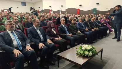 Bakan Göktaş: "15 yaş altı sosyal medya düzenlemesini, sadece teknik bir denetim meselesi olarak görmüyoruz"