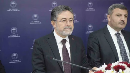Bakan Yumaklı: "Gübre stoklarımızda herhangi bir problem yok"