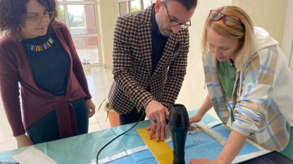 Balıkesir’de üniversiteliler bal mumu etkinliği düzenledi