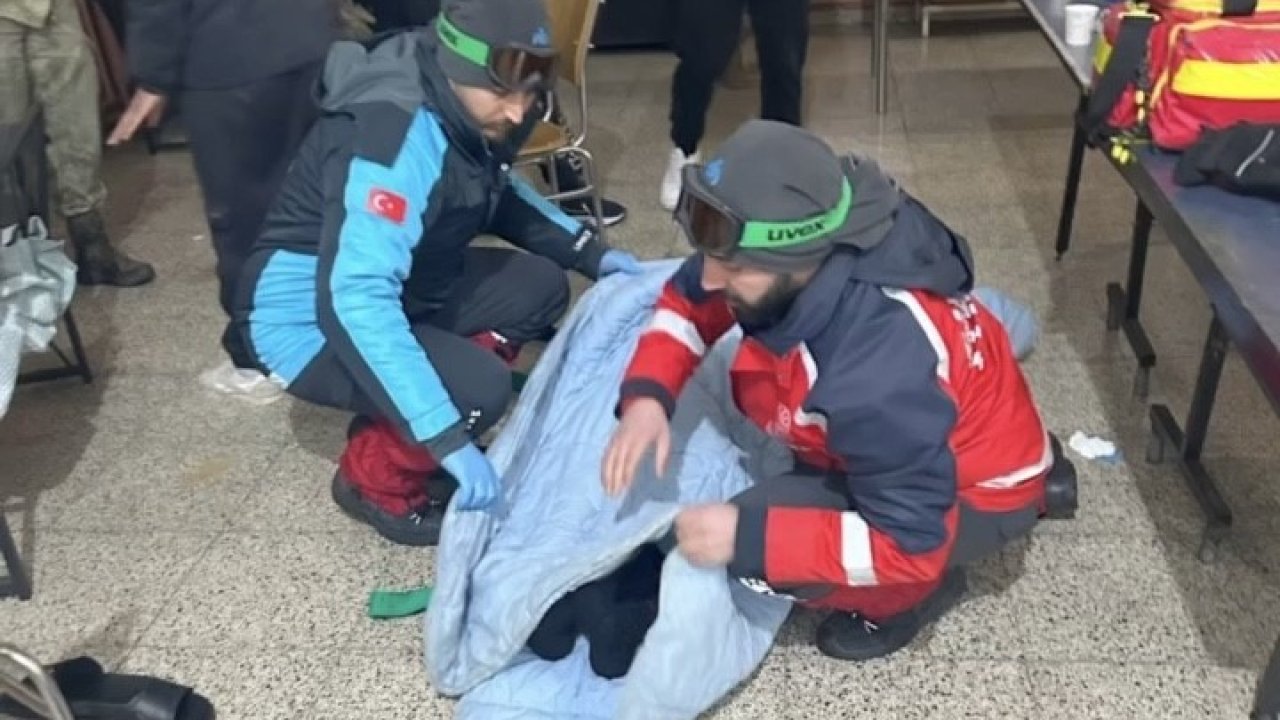 Başkale’de hipotermi şüphesi olan 2 göçmen kurtarıldı