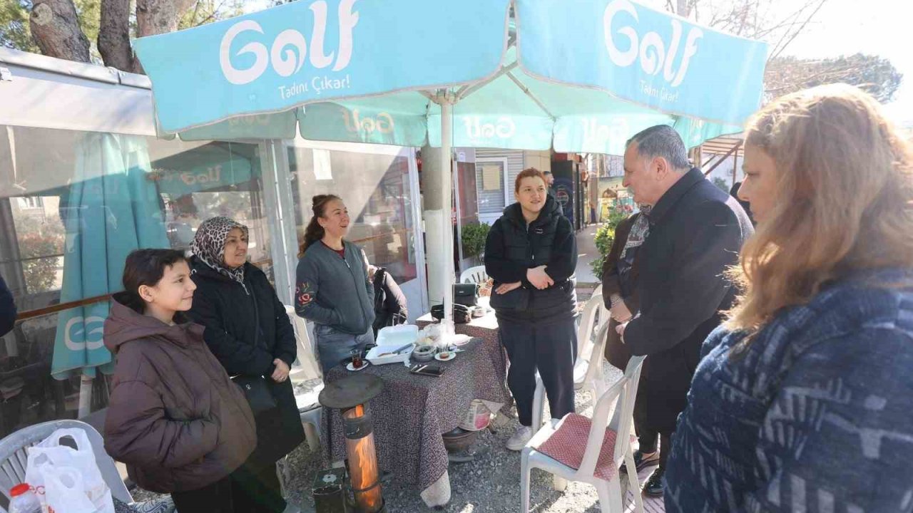 Başkan Balaban Mesir Mahallesi esnafıyla buluştu