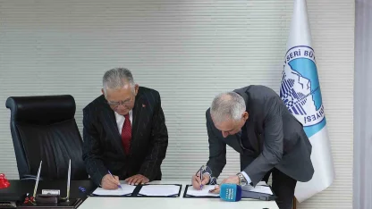 Başkan Büyükkılıç, Kartal Katlı Kavşağı için besmeleyi çekti, imzayı attı