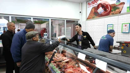 Başkan Çerçioğlu’ndan Ramazan Bayramı öncesi Halk Ege Et şubelerinde indirim