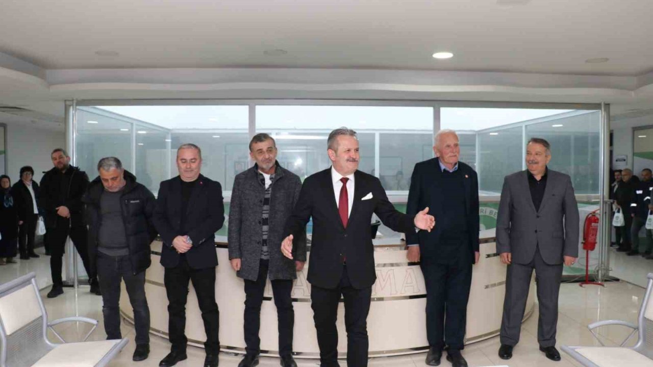 Başkan Koloğlu ilk belediye personelleri ile bayramlaştı