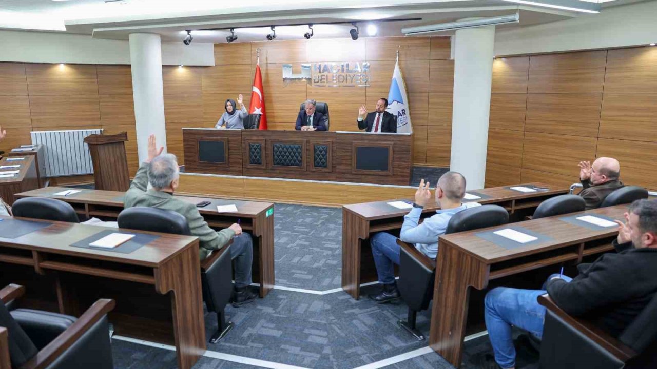 Başkan Özdoğan: "Hacılar’da ciddi bir dayanışma örneği sergiliyoruz"