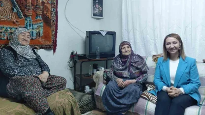 Başkan Tekin Ramazan ayında yaşlıları unutmadı