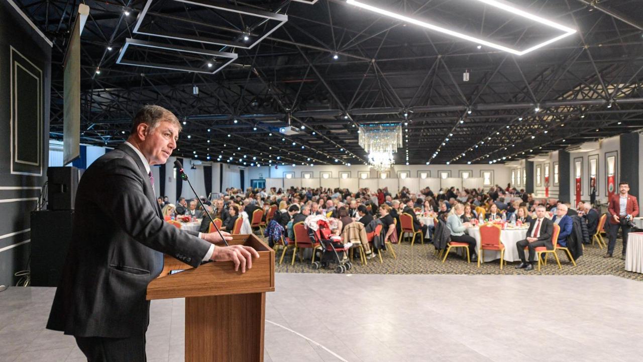 Başkan Tugay şehit aileleri ve gazilerle Balçova’da iftarda buluştu “Sizler bu milletin baş tacısınız”