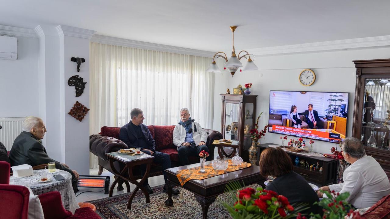 Başkan Tugay’dan 14 Mart’ta ortopedinin çınarına ziyaret