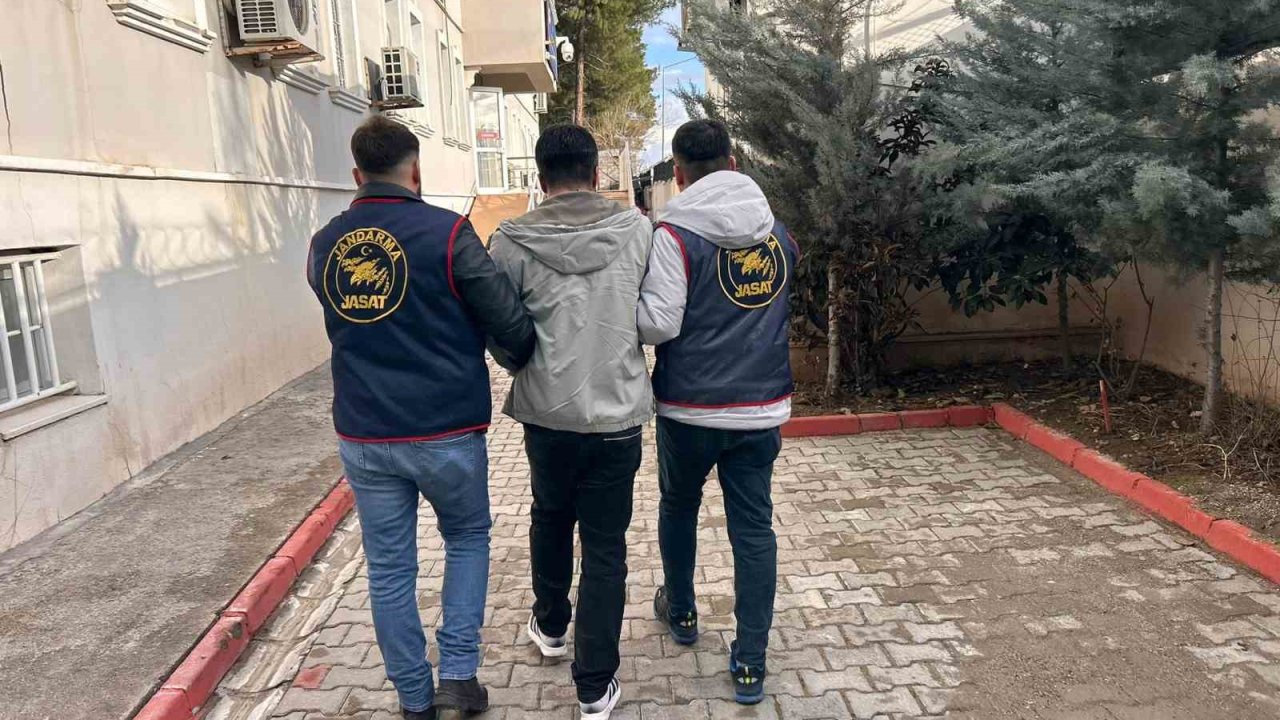 Batman’da geniş çaplı operasyon: 42 firari yakalandı