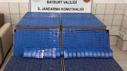 Bayburt’ta 2 bin paket kaçak sigara ve 40 bin adet makaron ele geçirildi